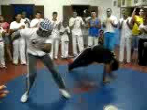 Esquilo 7 Lagoas - YouTube