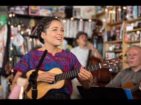 Tiny Desk Playlist: #ElTiny: The Best Latinx Tiny Desk Concerts - YouTube