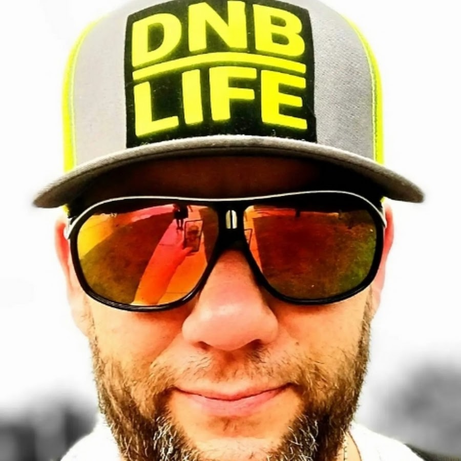 dj fUNKY jUNKiE