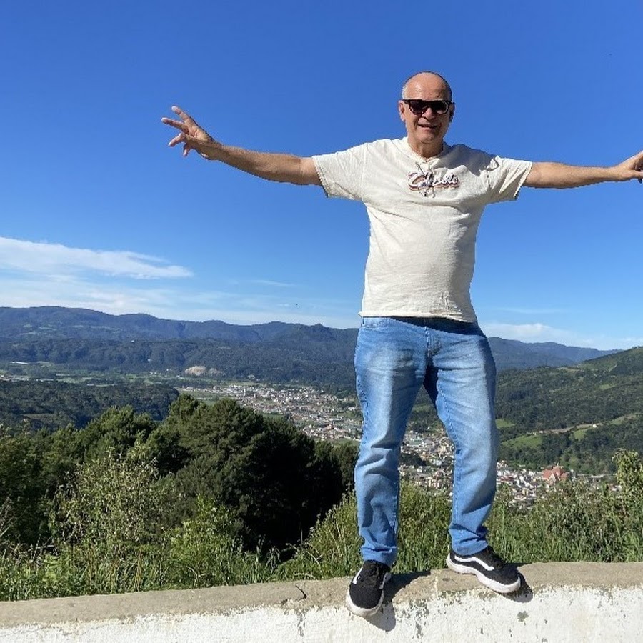 VICENTE CARLOS