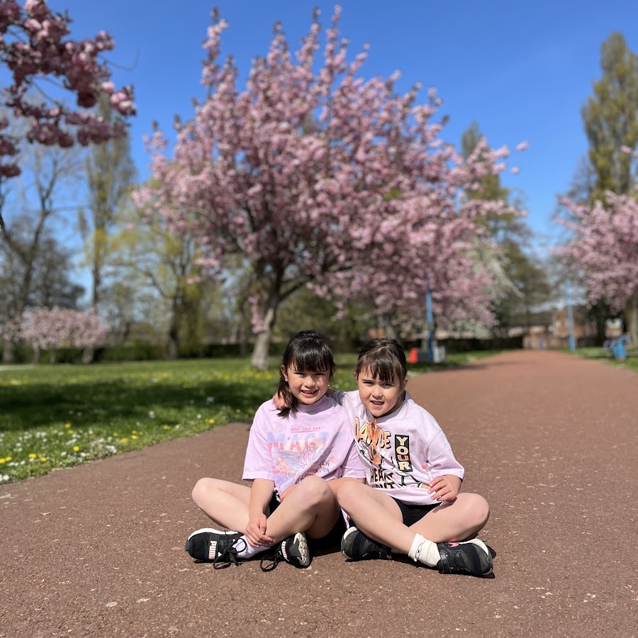 Samantha and Scarlett Adventures