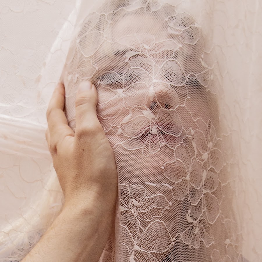 Alison Sudol Official