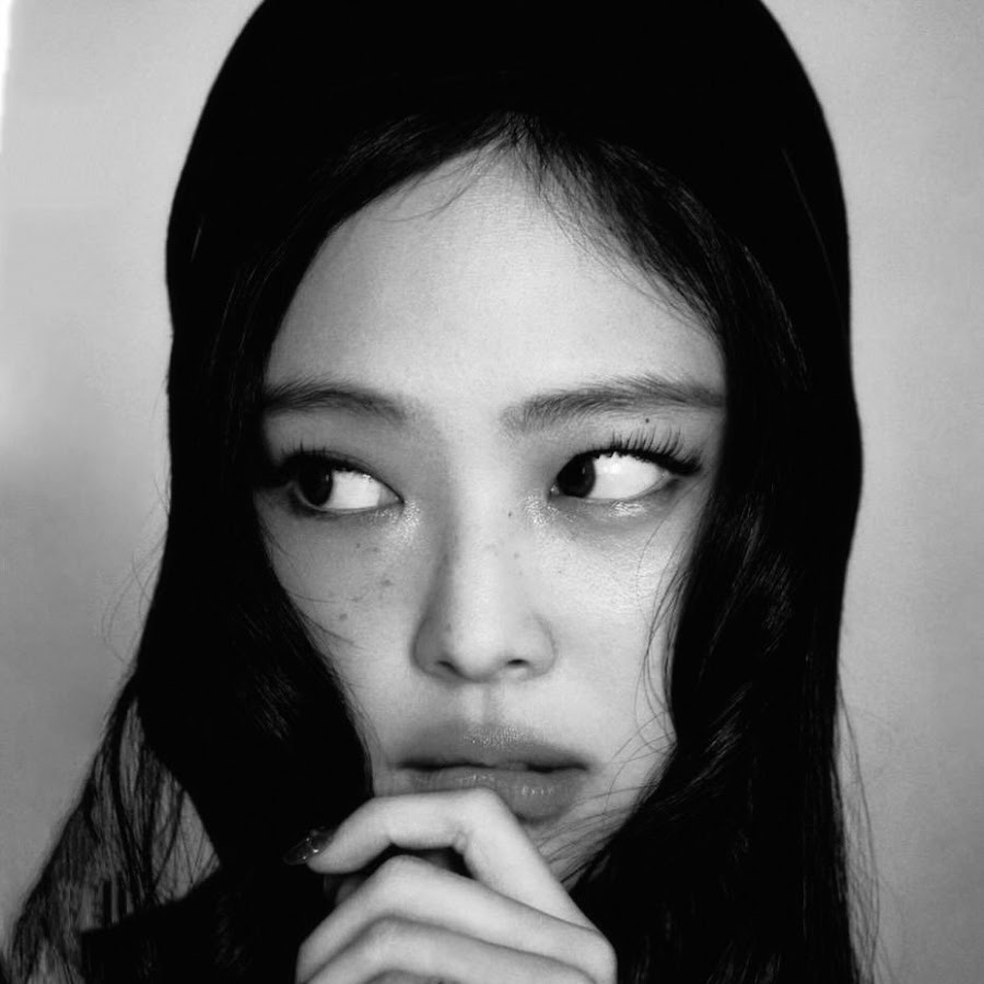 JENNIE