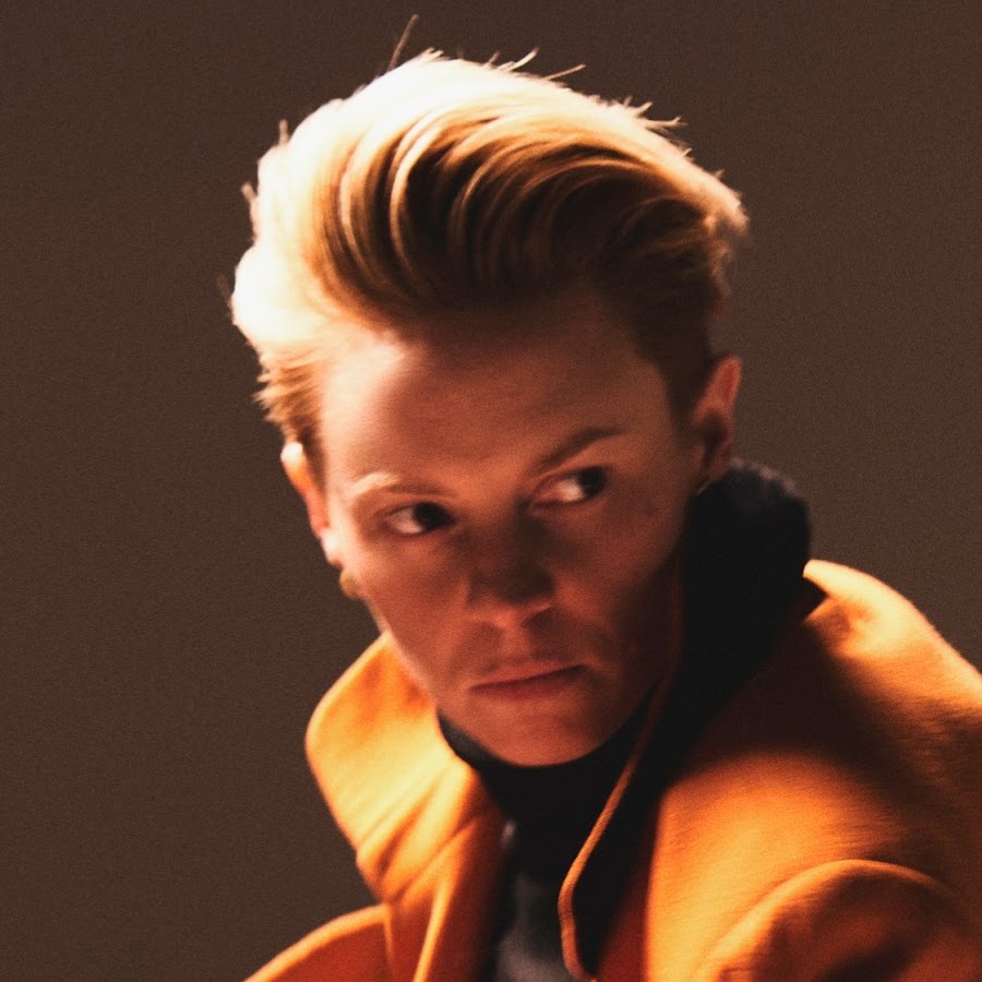 La Roux