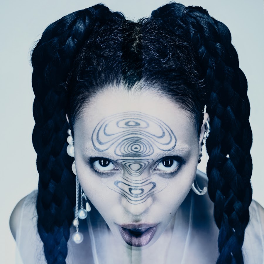 FKA twigs