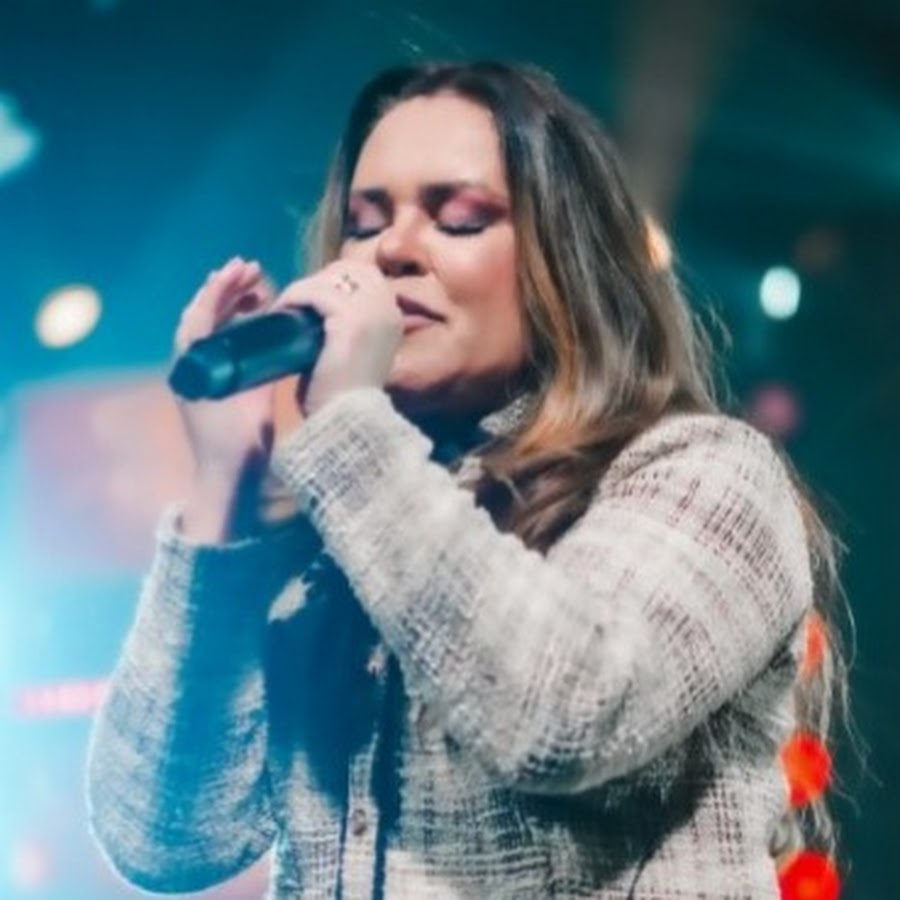 Sarah Farias - Oficial 