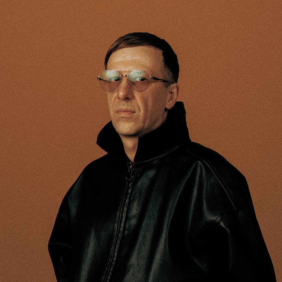 Ten Walls 