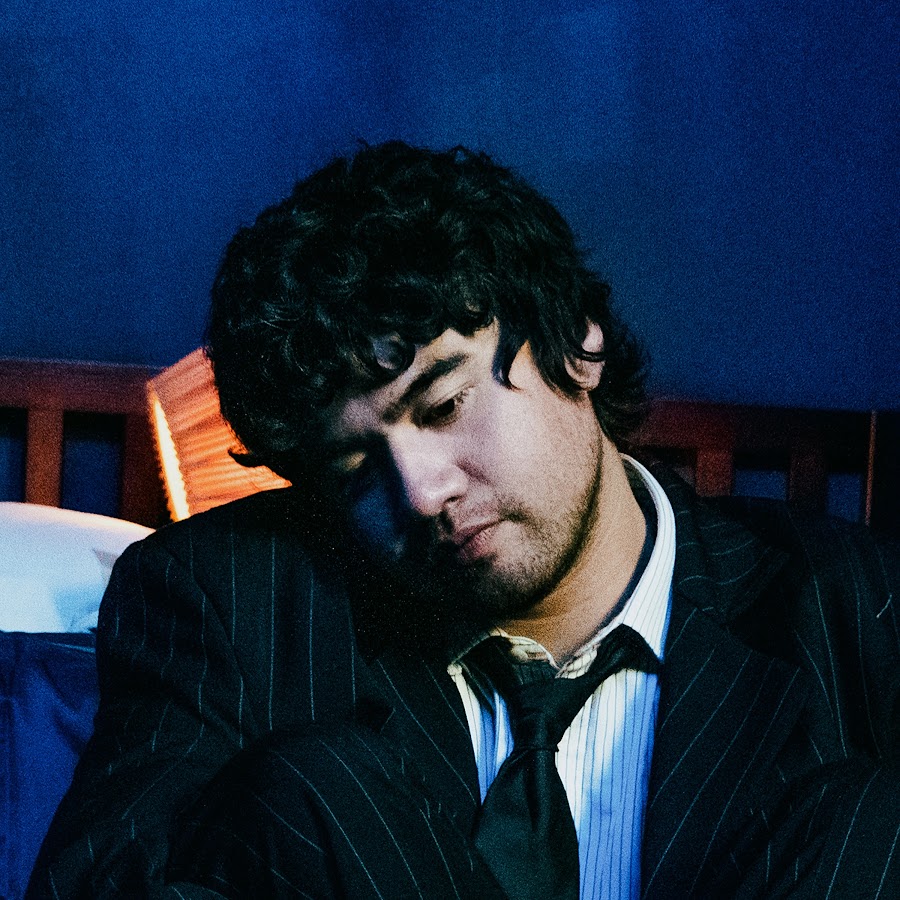 calum hood