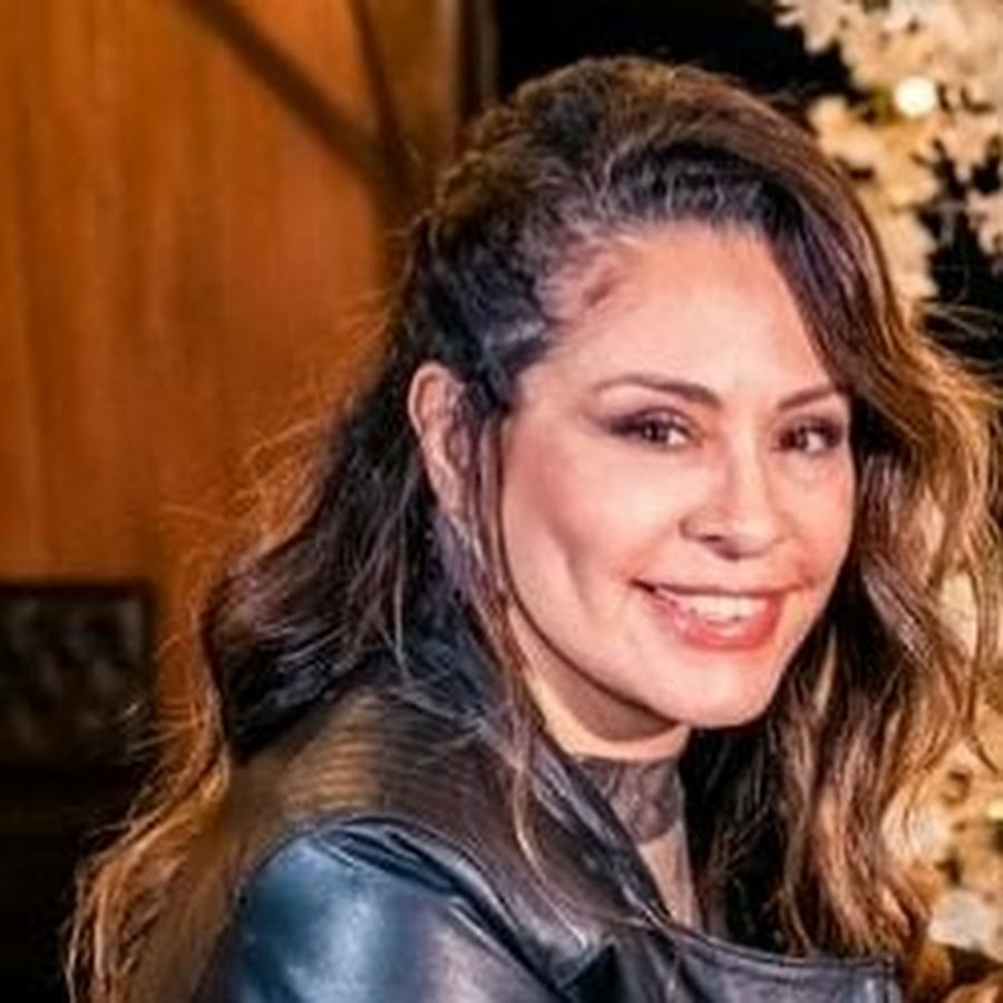 Alexandra Morales