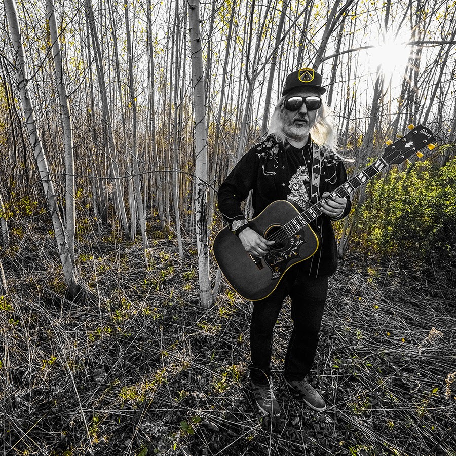 J Mascis
