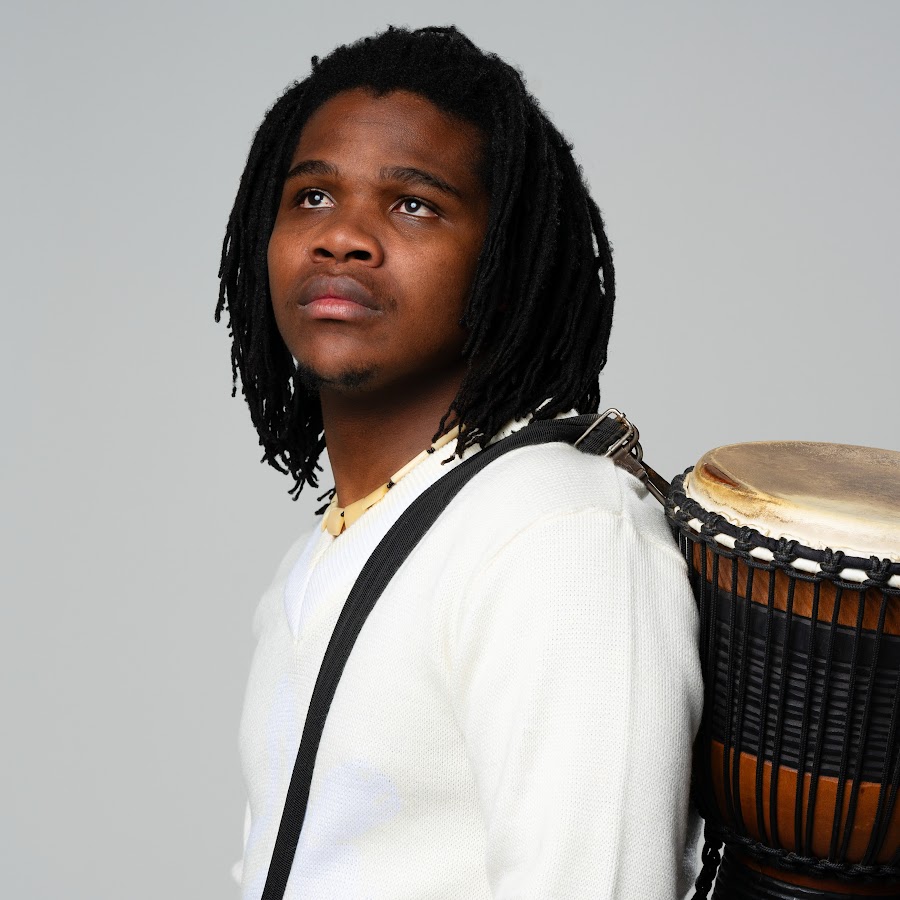 Phila Dlozi