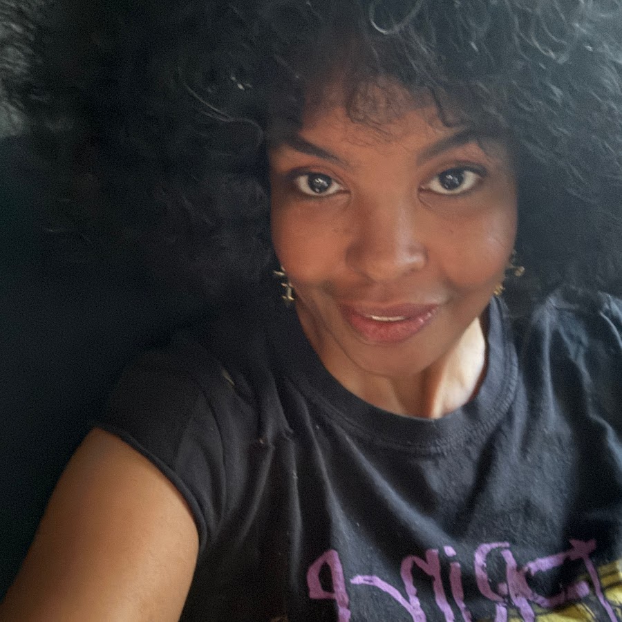 Brandi Badd Ass Afrologik