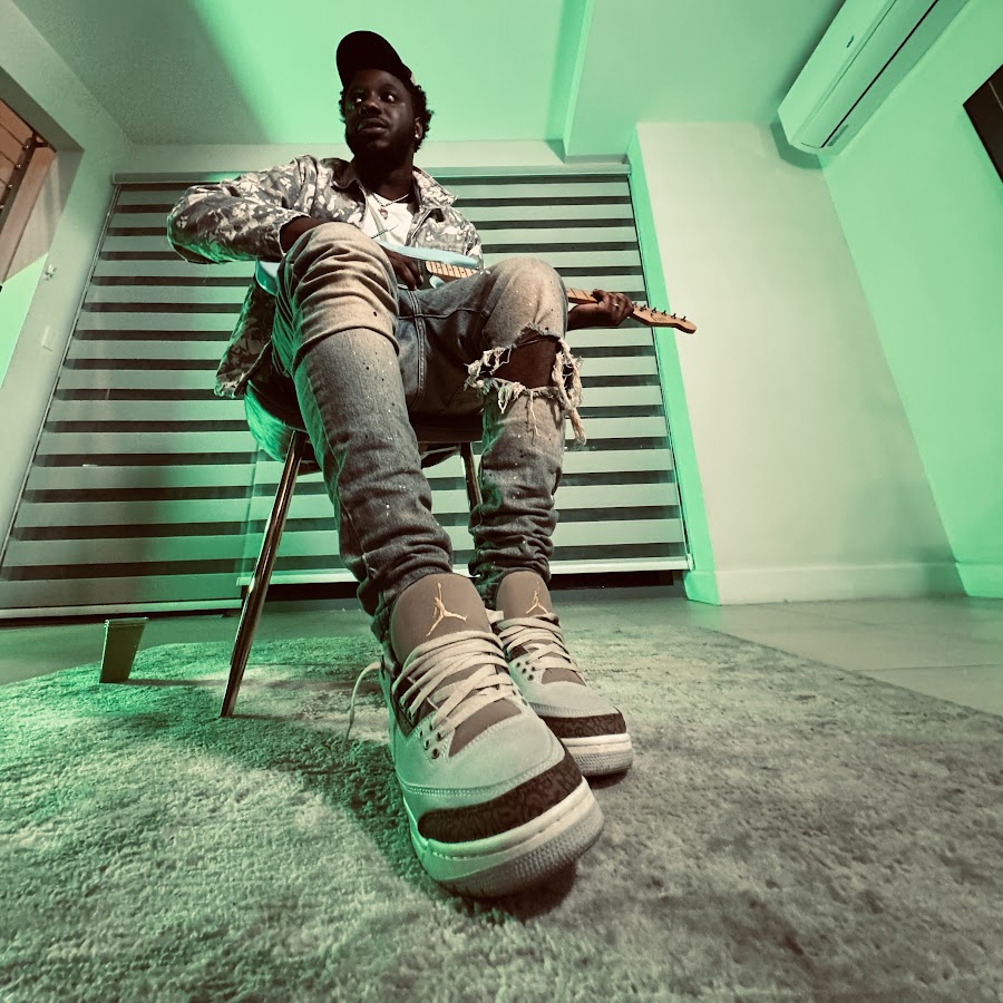 Ai Milly Official