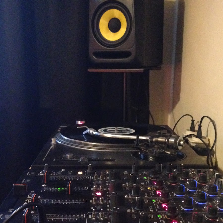 Easy T DnB
