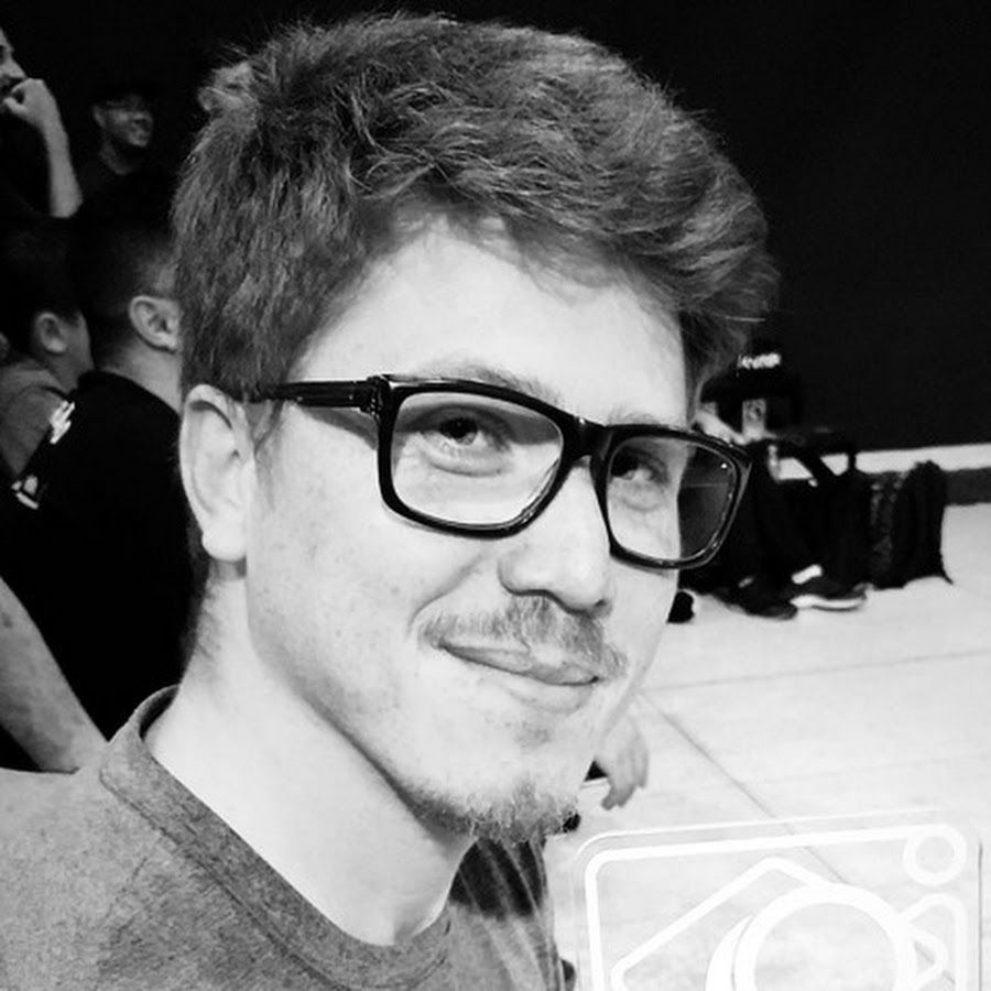 lucas red
