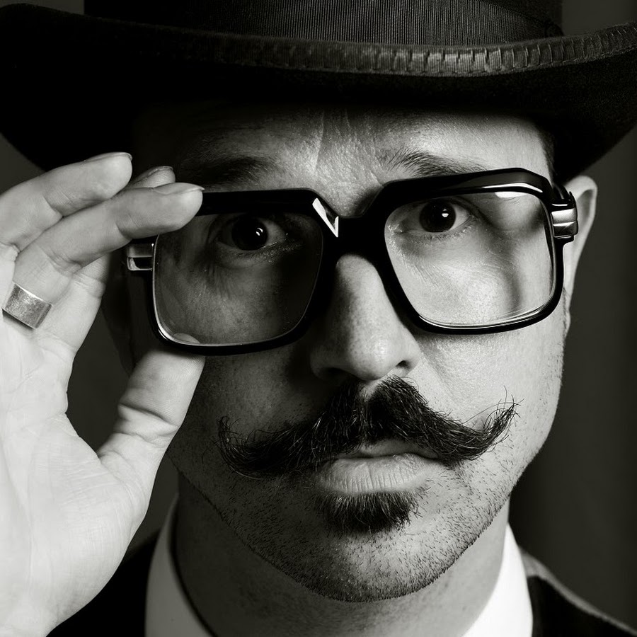 Mr.B The Gentleman Rhymer