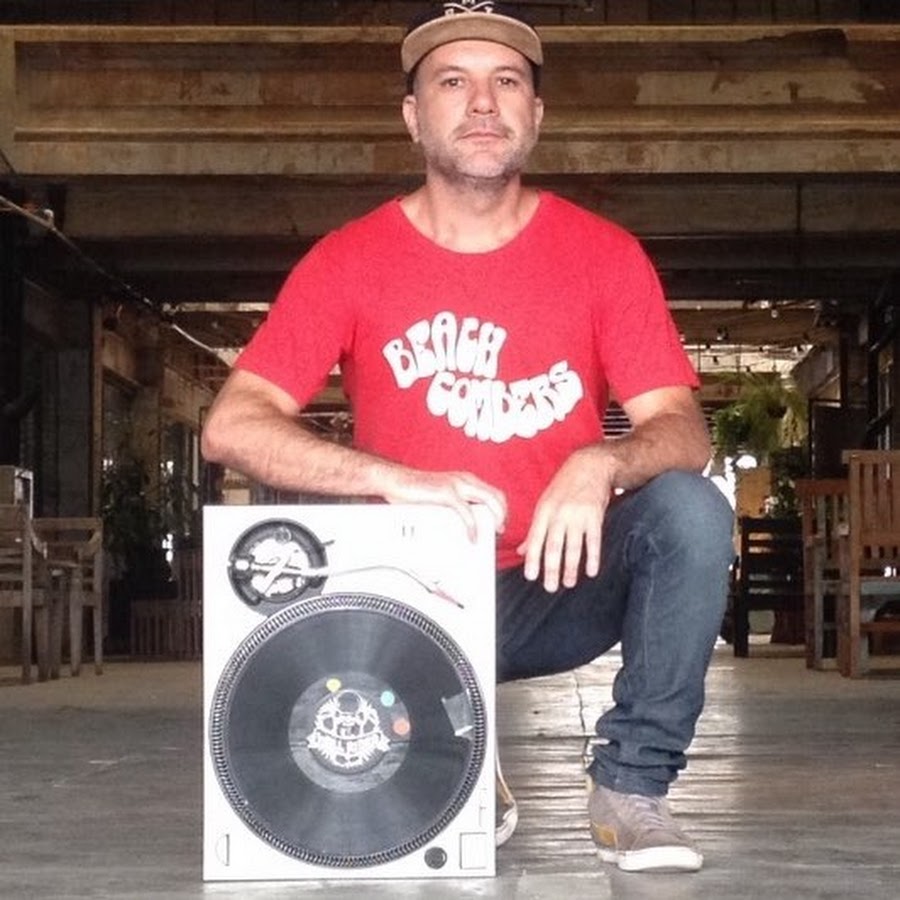 Deejay Alex Paz