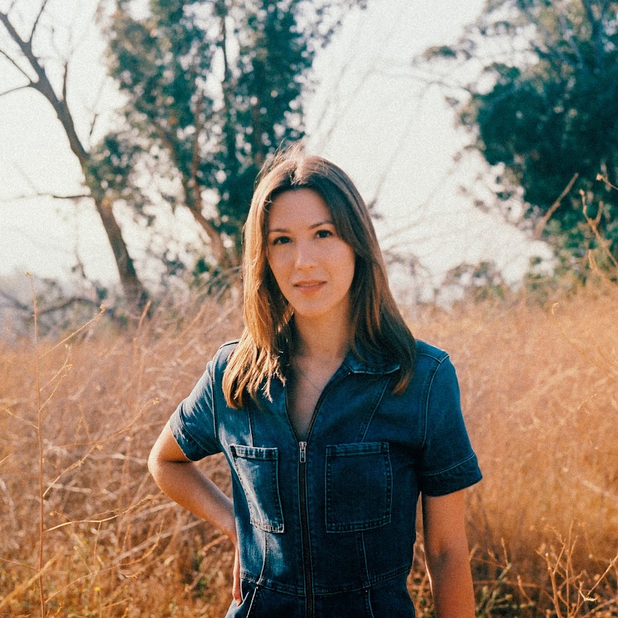 Mara Connor